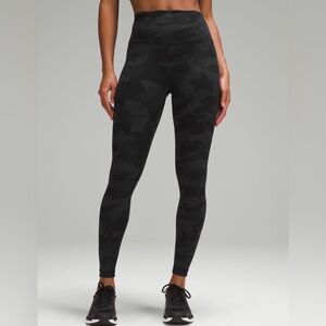 Lululemon Wunder Under 25” Black High-Rise Luxtreme
Heritage 365 Camo Sz 18💎EUC!